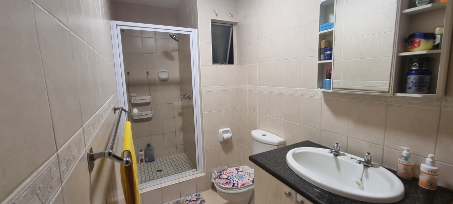 2 Bedroom Property for Sale in Hillcrest Gauteng