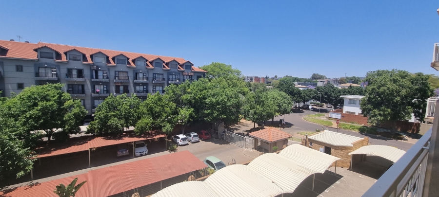 2 Bedroom Property for Sale in Hillcrest Gauteng