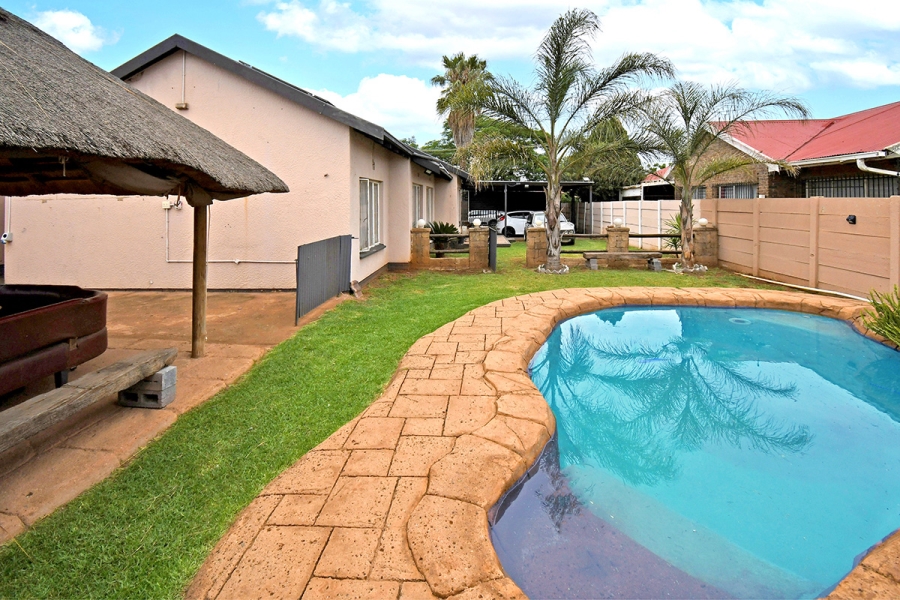 3 Bedroom Property for Sale in Randgate Gauteng