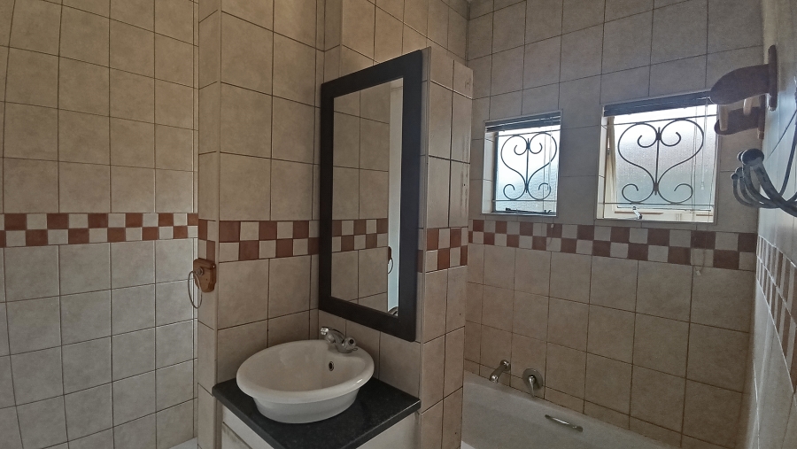 3 Bedroom Property for Sale in Riviera Gauteng