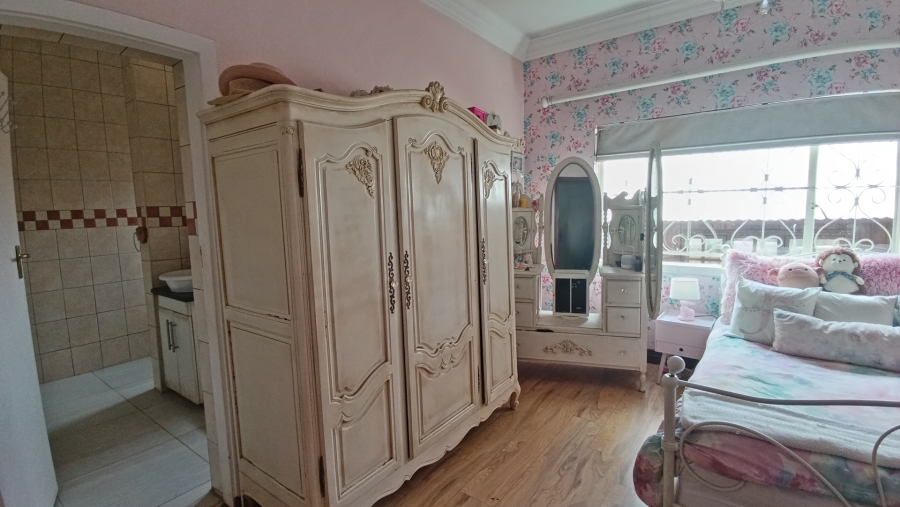 3 Bedroom Property for Sale in Riviera Gauteng