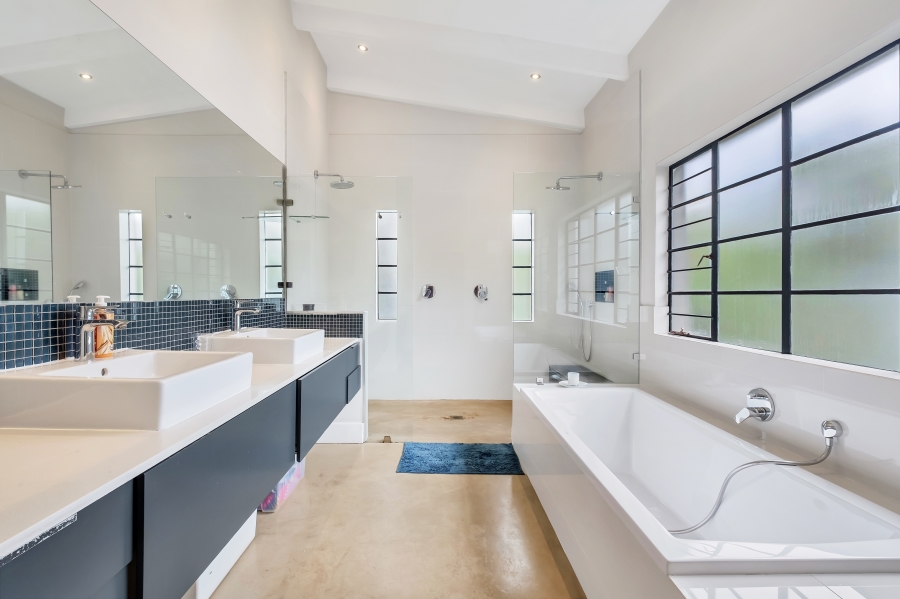3 Bedroom Property for Sale in Greenside Gauteng