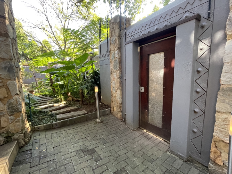 2 Bedroom Property for Sale in Ashlea Gardens Gauteng