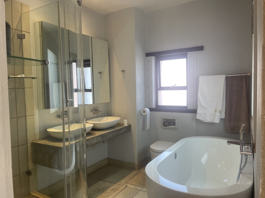 2 Bedroom Property for Sale in Ashlea Gardens Gauteng