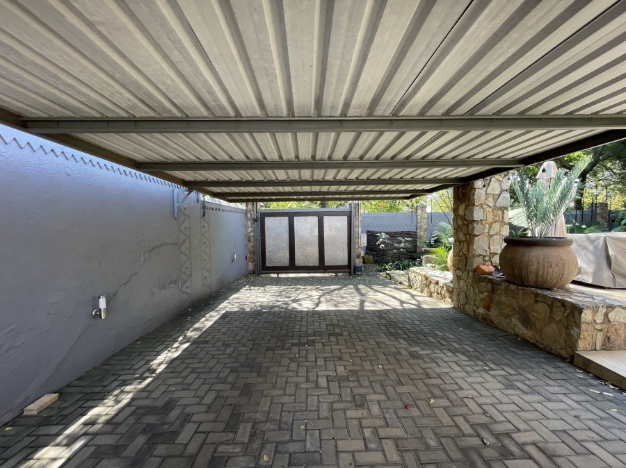 2 Bedroom Property for Sale in Ashlea Gardens Gauteng