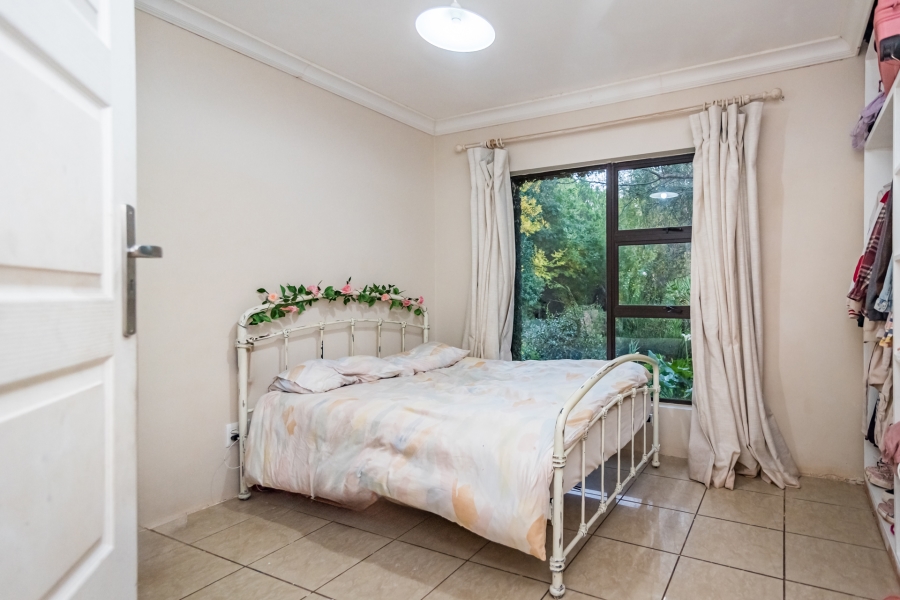 4 Bedroom Property for Sale in Kloofendal Gauteng