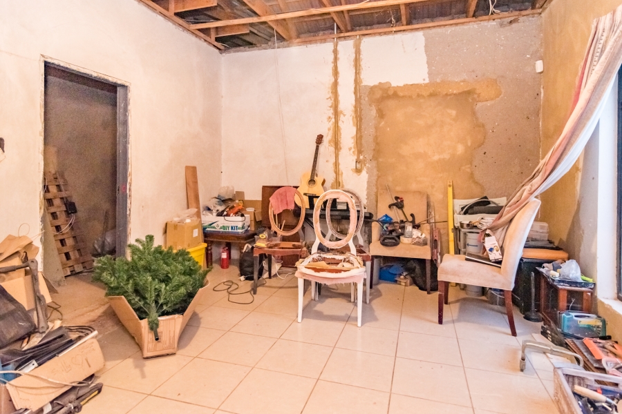4 Bedroom Property for Sale in Kloofendal Gauteng