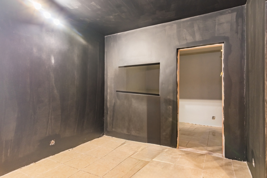 4 Bedroom Property for Sale in Kloofendal Gauteng