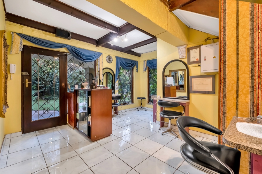 4 Bedroom Property for Sale in Parktown North Gauteng
