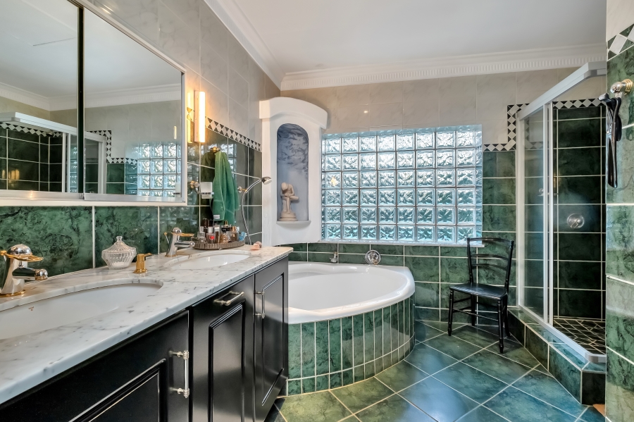 4 Bedroom Property for Sale in Parktown North Gauteng