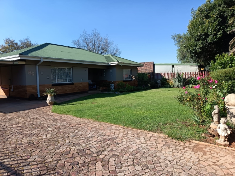 3 Bedroom Property for Sale in Meyerton Central Gauteng