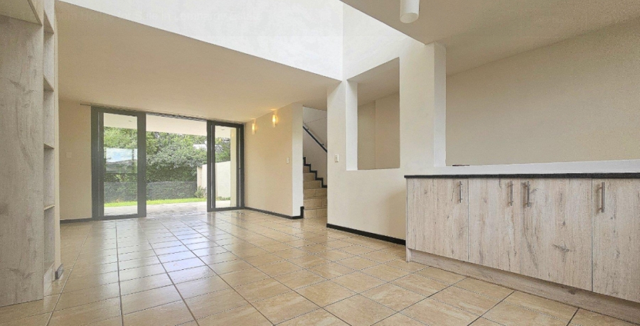 1 Bedroom Property for Sale in Lombardy Estate Gauteng