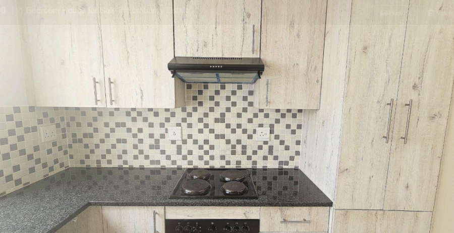 1 Bedroom Property for Sale in Lombardy Estate Gauteng