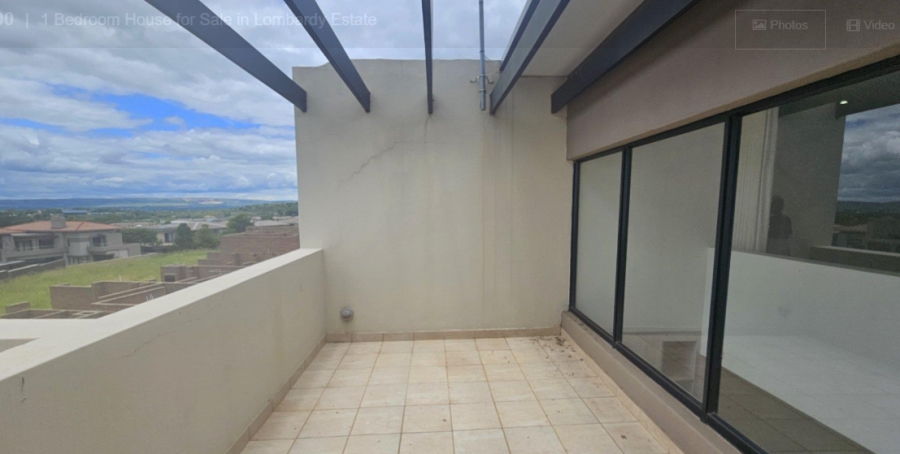 1 Bedroom Property for Sale in Lombardy Estate Gauteng