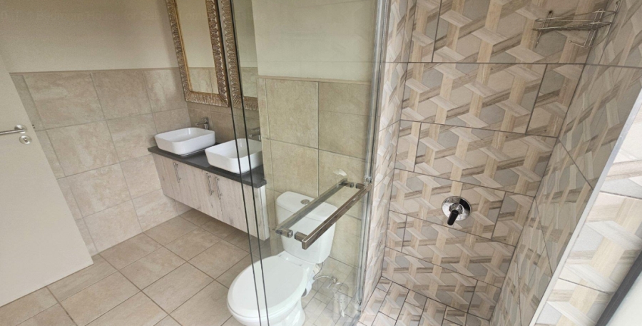 1 Bedroom Property for Sale in Lombardy Estate Gauteng