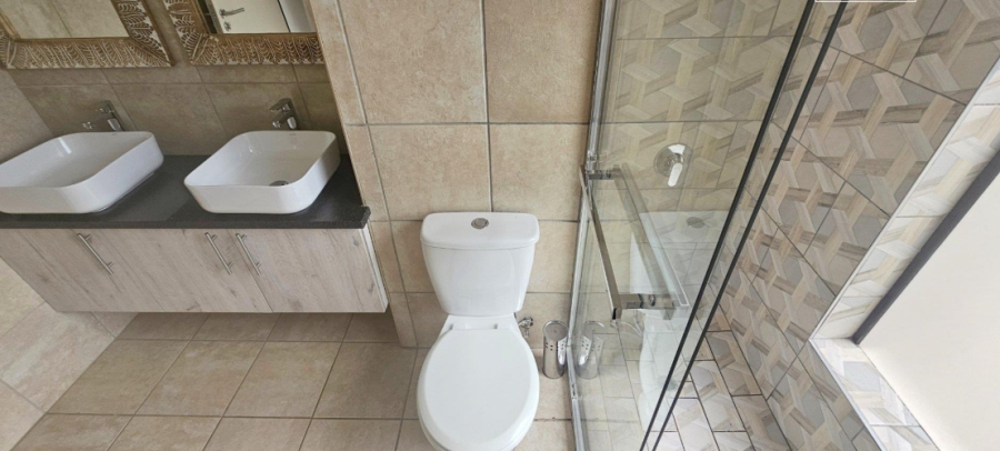 1 Bedroom Property for Sale in Lombardy Estate Gauteng