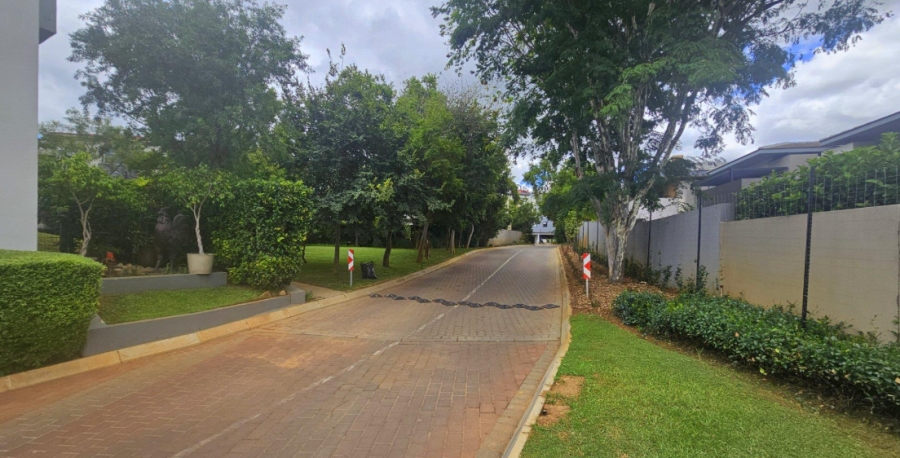 1 Bedroom Property for Sale in Lombardy Estate Gauteng