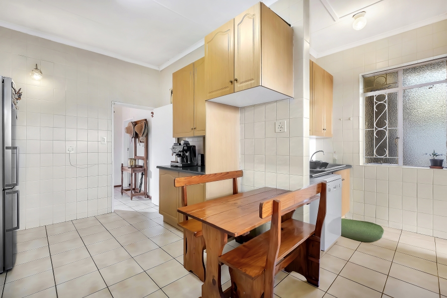 5 Bedroom Property for Sale in Emmarentia Gauteng