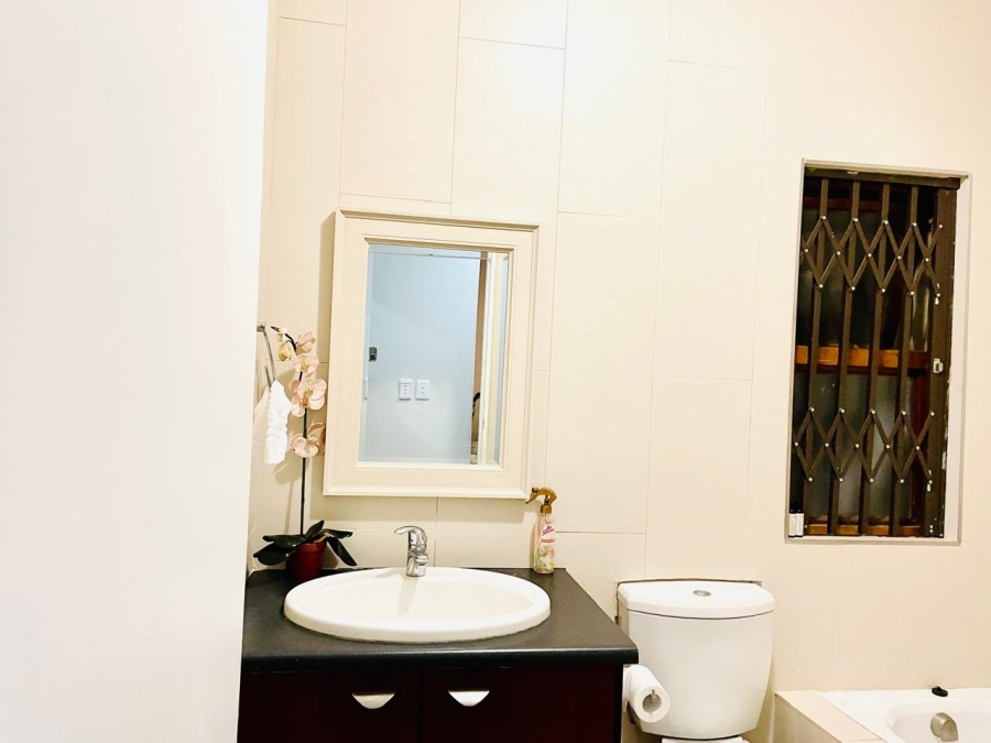 2 Bedroom Property for Sale in Midridge Park Gauteng
