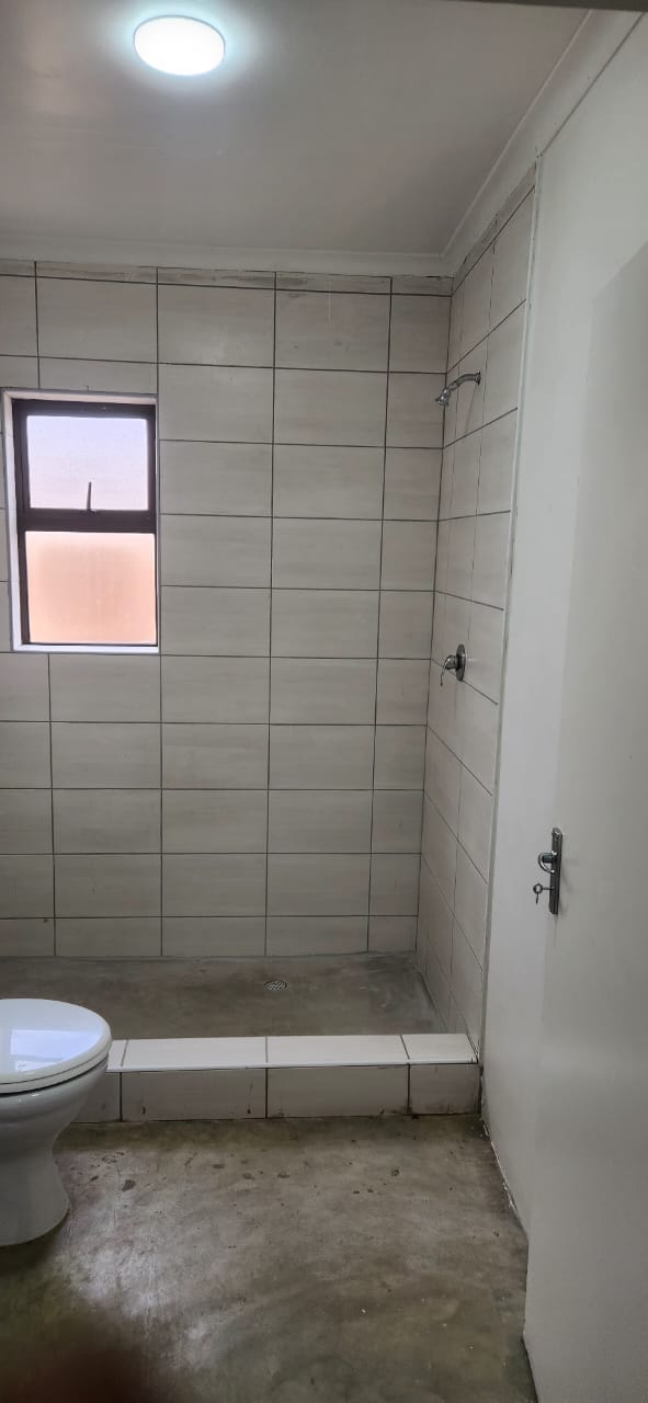 1 Bedroom Property for Sale in Glen Austin Gauteng