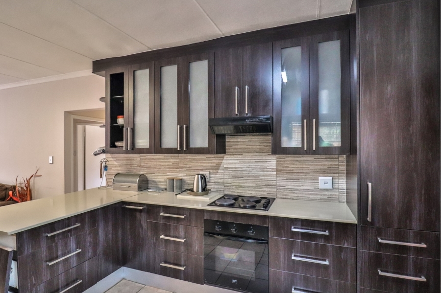 2 Bedroom Property for Sale in Honeydew Manor Gauteng