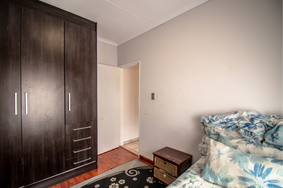 2 Bedroom Property for Sale in Honeydew Manor Gauteng
