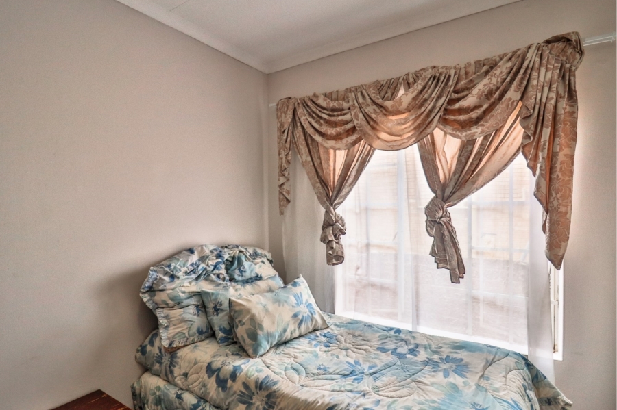 2 Bedroom Property for Sale in Honeydew Manor Gauteng
