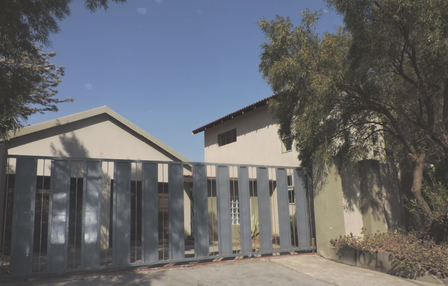 To Let 5 Bedroom Property for Rent in Strubensvallei Gauteng