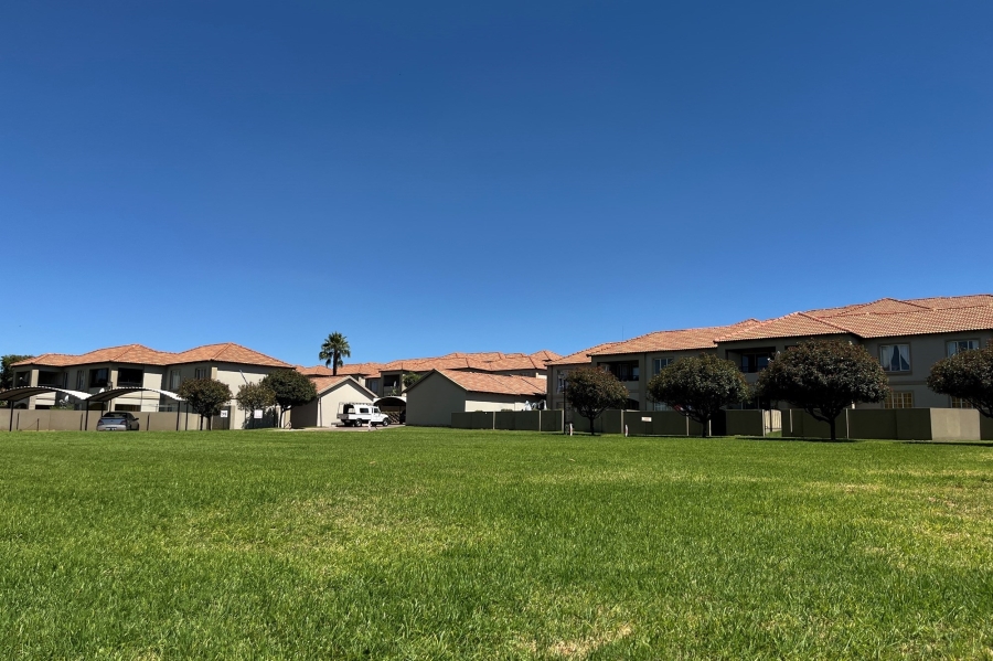 2 Bedroom Property for Sale in Florida Glen Gauteng