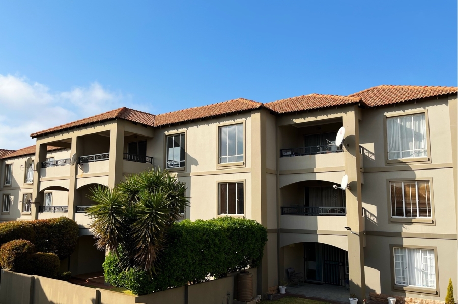 2 Bedroom Property for Sale in Florida Glen Gauteng