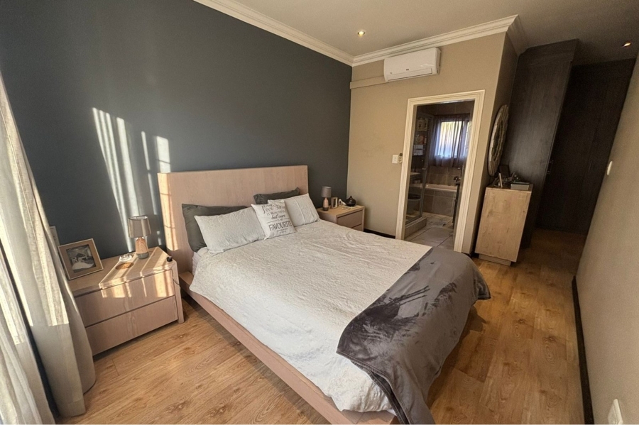 3 Bedroom Property for Sale in Thatchfield Estate Gauteng