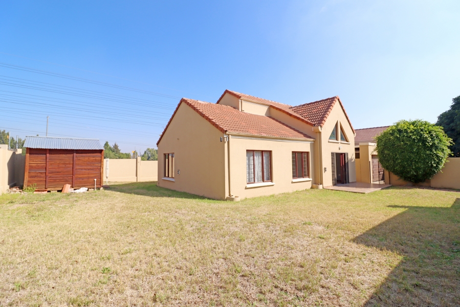4 Bedroom Property for Sale in Barbeque Downs Gauteng