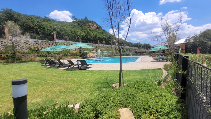 2 Bedroom Property for Sale in Mulbarton Gauteng