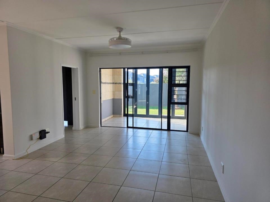 To Let 3 Bedroom Property for Rent in Modderfontein Gauteng