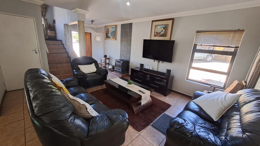 4 Bedroom Property for Sale in Jordaan Park Gauteng