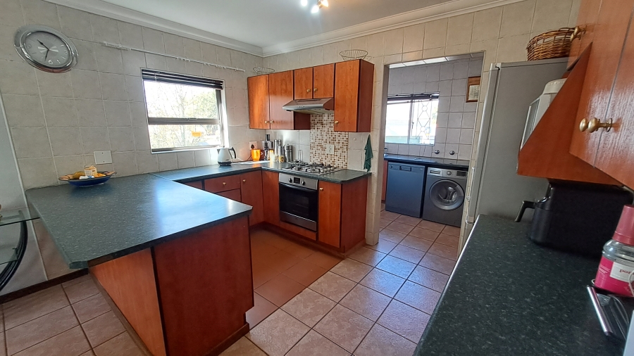 4 Bedroom Property for Sale in Jordaan Park Gauteng