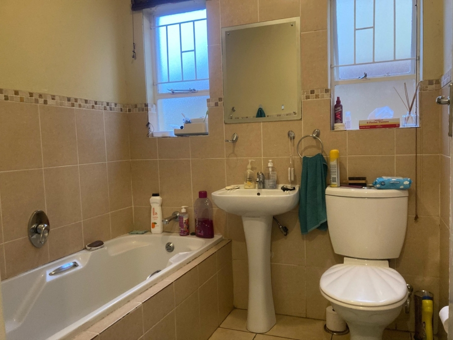 3 Bedroom Property for Sale in Aeroton Gauteng