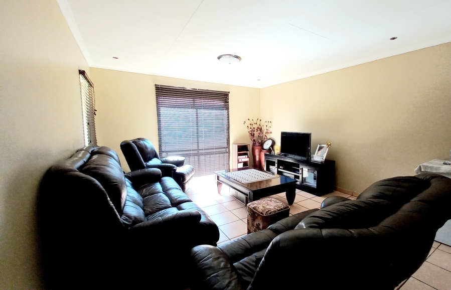 2 Bedroom Property for Sale in Parkdene Gauteng