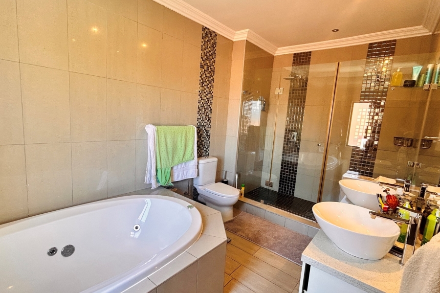 4 Bedroom Property for Sale in Waterkloof Golf Estate Gauteng
