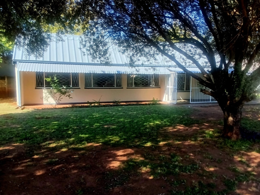 3 Bedroom Property for Sale in Meyerton Central Gauteng