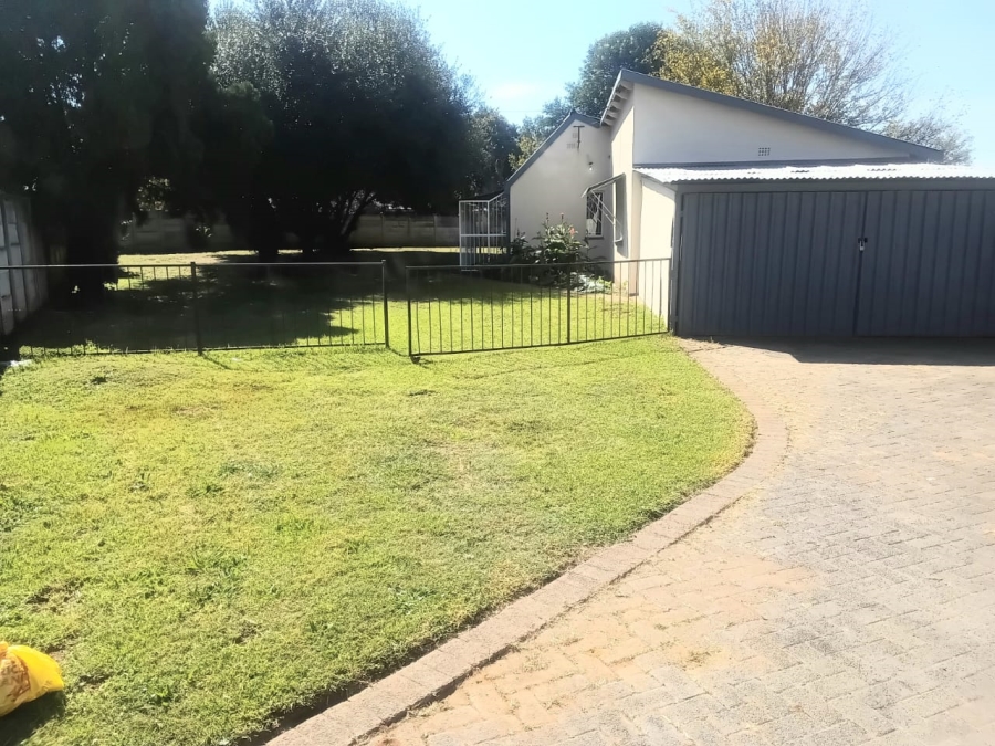 3 Bedroom Property for Sale in Meyerton Central Gauteng