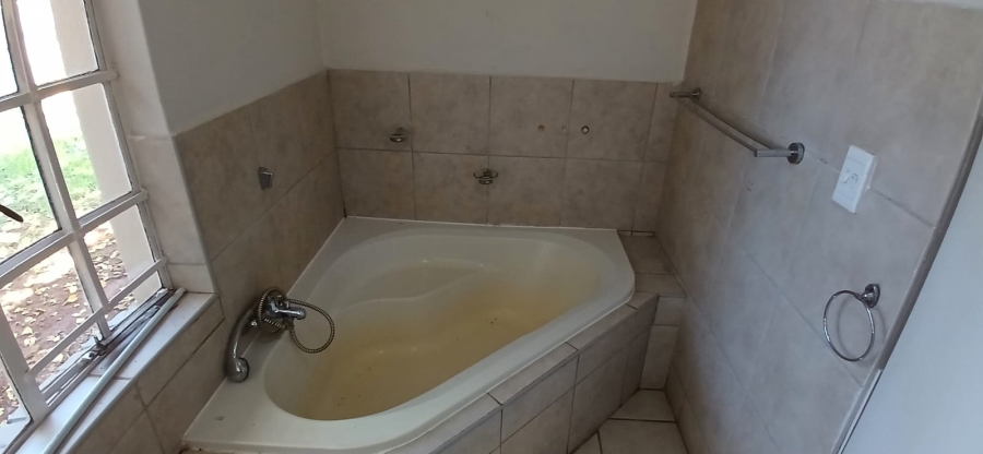 3 Bedroom Property for Sale in Meyerton Central Gauteng