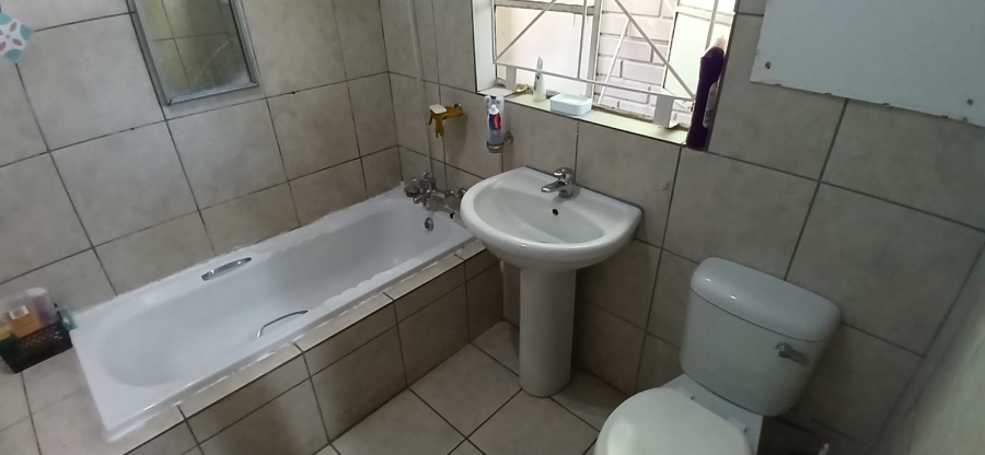 3 Bedroom Property for Sale in Meyerton Central Gauteng