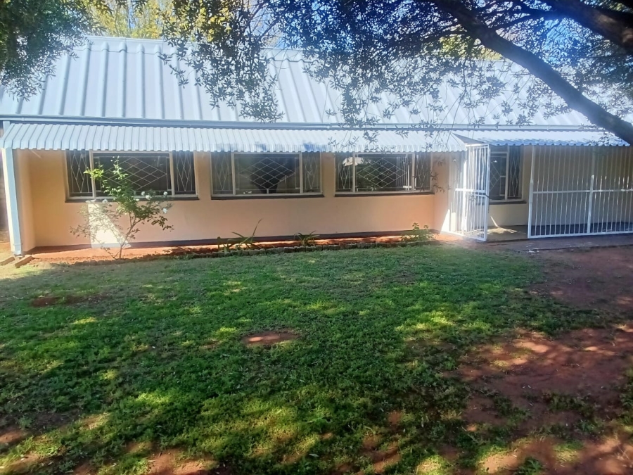 3 Bedroom Property for Sale in Meyerton Central Gauteng