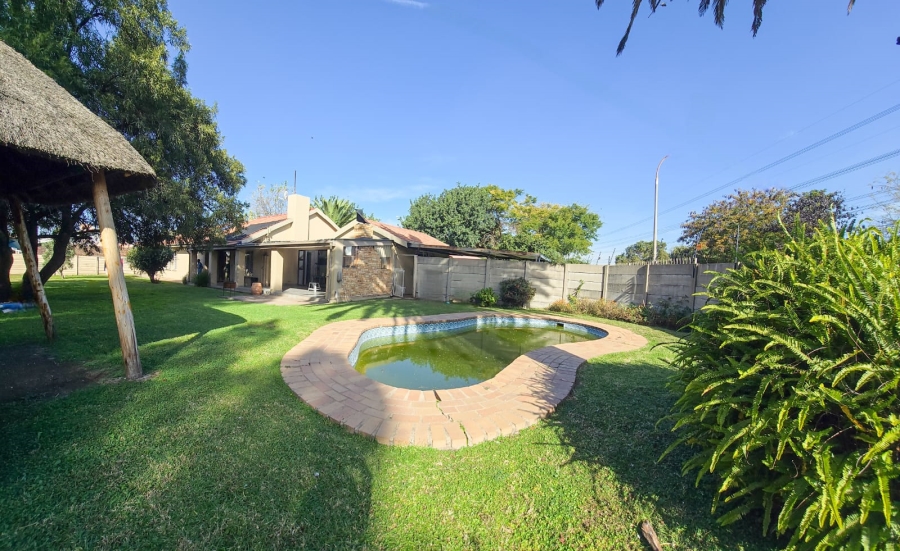 4 Bedroom Property for Sale in Randhart Gauteng