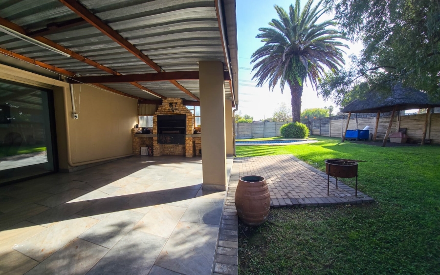 4 Bedroom Property for Sale in Randhart Gauteng