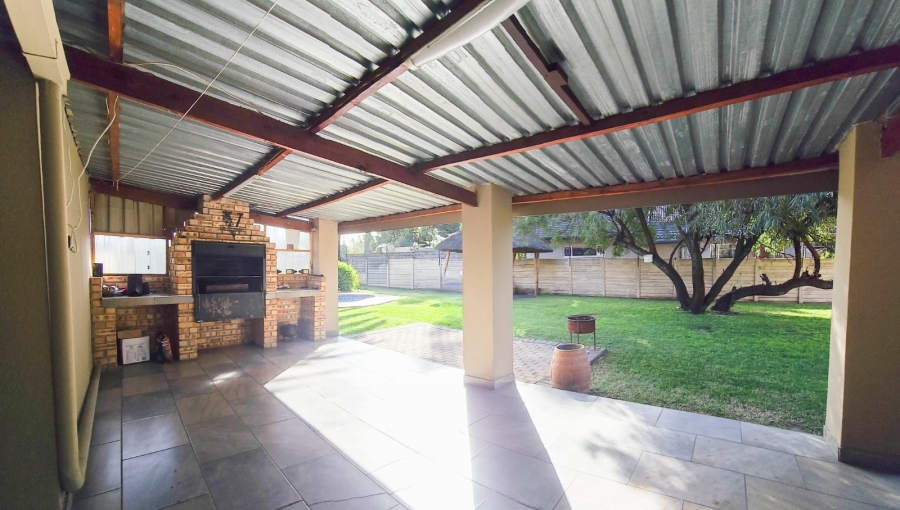 4 Bedroom Property for Sale in Randhart Gauteng
