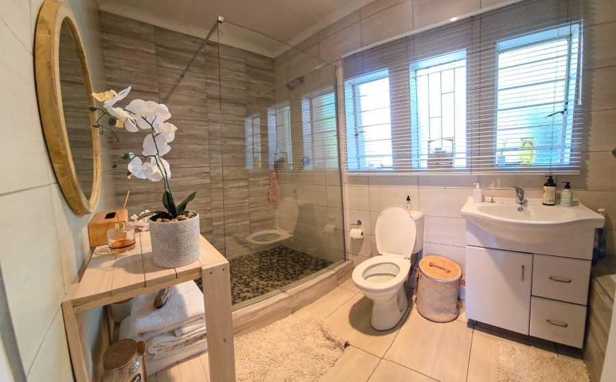 4 Bedroom Property for Sale in Randhart Gauteng