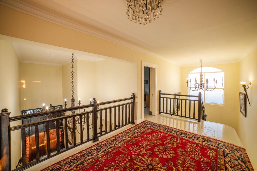 5 Bedroom Property for Sale in Dainfern Golf Estate Gauteng