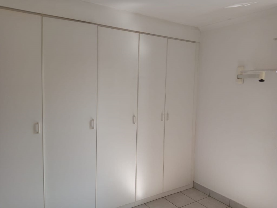 2 Bedroom Property for Sale in Brackenhurst Gauteng